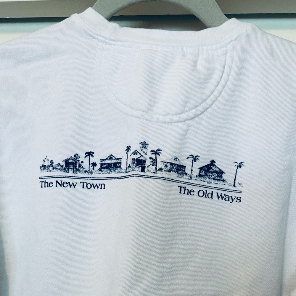 Seaside Comfort Colors White Crewneck Youth Sweatshirt in XL - Picture 8 of 8